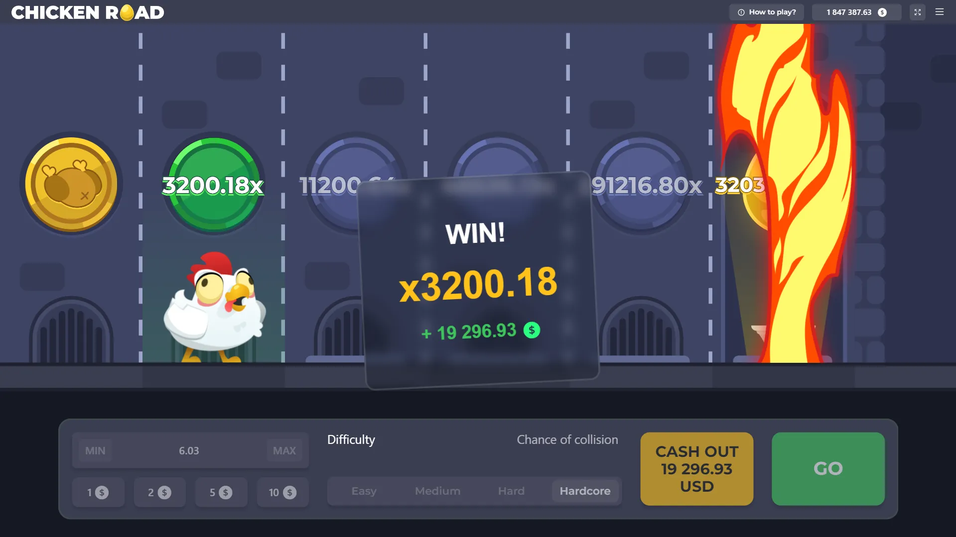 Vincita da 3200,18x su Chicken Road in modalità Hardcore, con il messaggio WIN e l’importo incassato